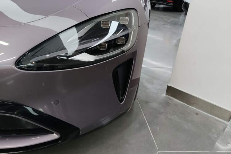 Used Xiaomi Auto SU7 2024 Rear-Drive Long-Range Intelligent Driving Version Left Front Headlight