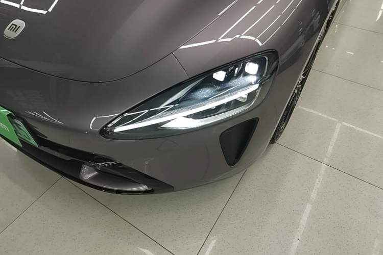 Used Xiaomi Auto SU7 2024 Four-Wheel Drive Ultra-Long Range Advanced Intelligent Driving Max Edition Left Front Headlight