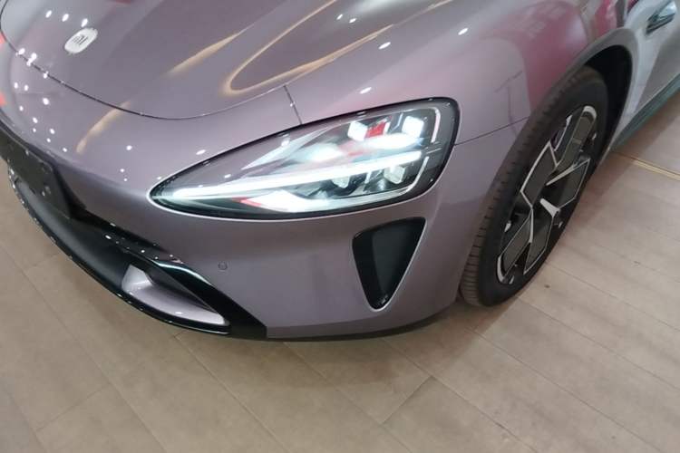 Used Xiaomi Auto SU7 2024 Rear-Drive Long-Range Intelligent Driving Version Left Front Headlight