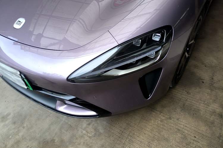 Used Xiaomi Auto SU7 2024 Rear-Drive Ultra-Long Range Advanced Pro-Level Intelligent Driving Version Left Front Headlight