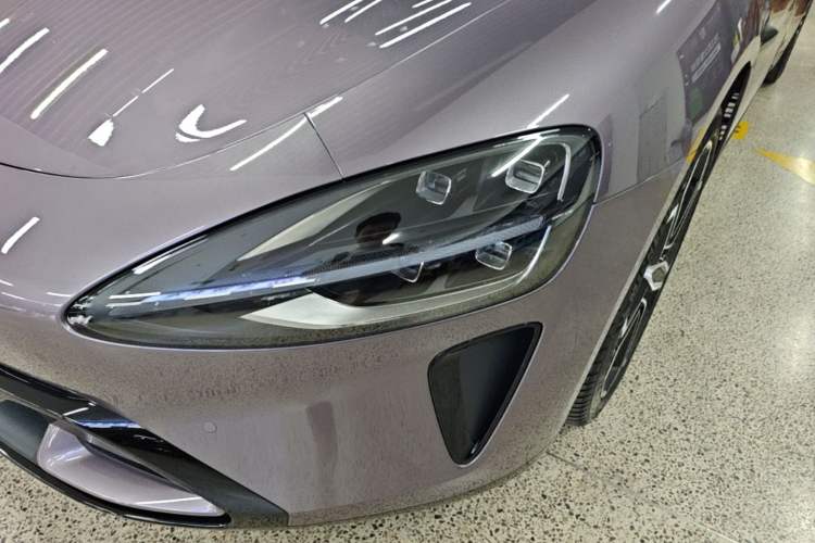 Used Xiaomi Auto SU7 2024 Rear-Drive Long-Range Intelligent Driving Version Left Front Headlight