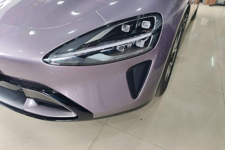 Used Xiaomi Auto SU7 2024 Rear-Drive Long-Range Intelligent Driving Version Left Front Headlight