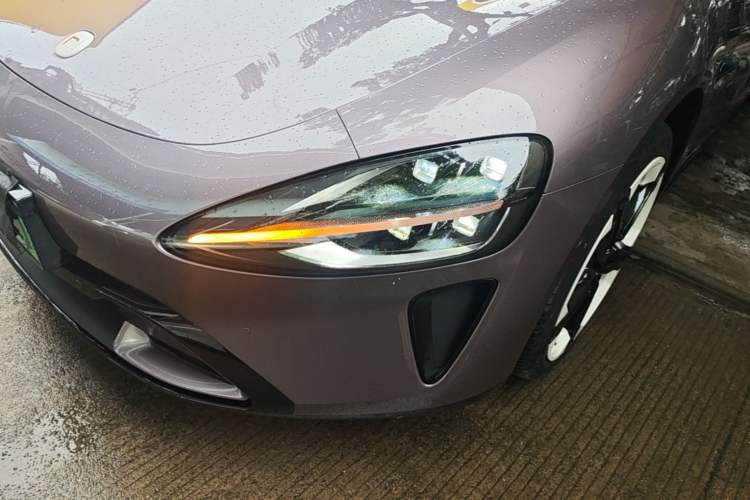 Used Xiaomi Auto SU7 2024 Four-Wheel Drive Ultra-Long Range Advanced Intelligent Driving Max Edition Left Front Headlight