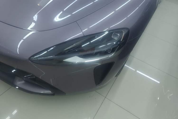 Used Xiaomi Auto SU7 2024 Rear-Drive Ultra-Long Range Advanced Pro-Level Intelligent Driving Version Left Front Headlight