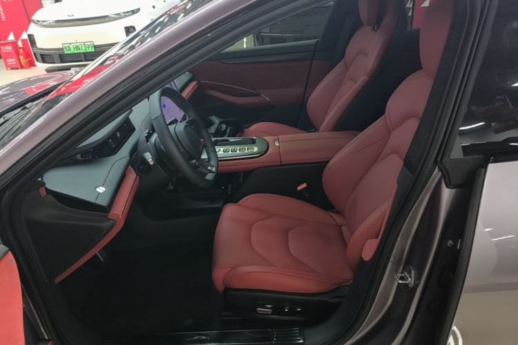 Used Xiaomi Auto SU7 2024 Four-Wheel Drive Ultra-Long Range Advanced Intelligent Driving Max Edition Left Front Seat