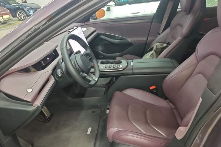 Used Xiaomi Auto SU7 2024 Four-Wheel Drive Ultra-Long Range Advanced Intelligent Driving Max Edition Left Front Seat