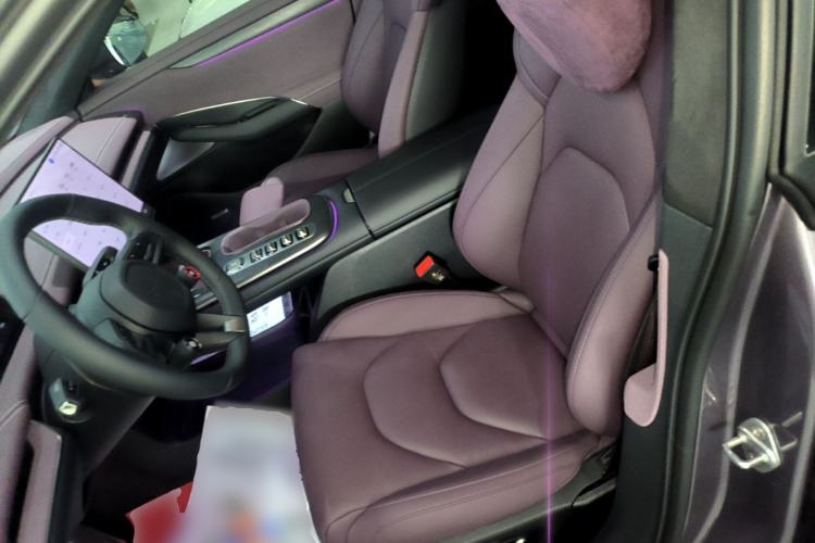 Used Xiaomi Auto SU7 2024 Four-Wheel Drive Ultra-Long Range Advanced Intelligent Driving Max Edition Left Front Seat