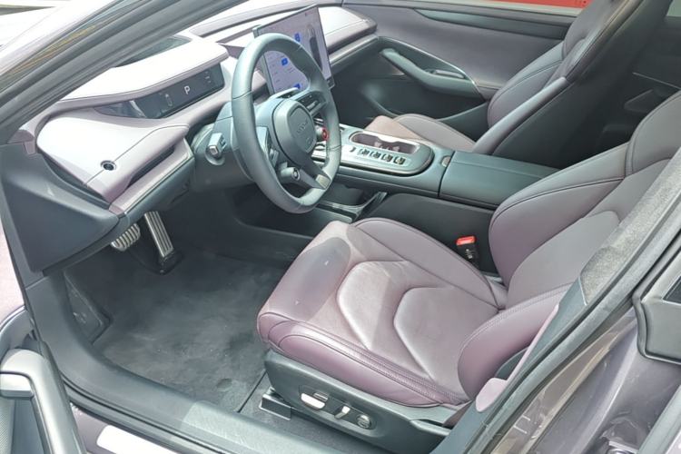 Used Xiaomi Auto SU7 2024 Four-Wheel Drive Ultra-Long Range Advanced Intelligent Driving Max Edition Left Front Seat