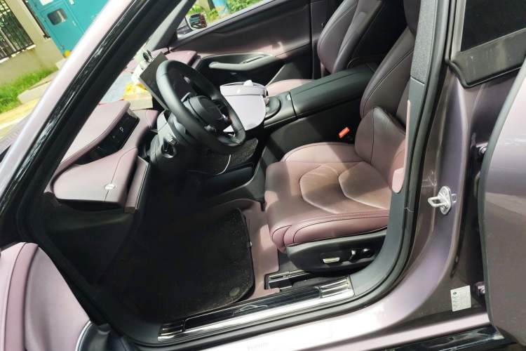 Used Xiaomi Auto SU7 2024 Rear-Drive Long-Range Intelligent Driving Version Left Front Seat