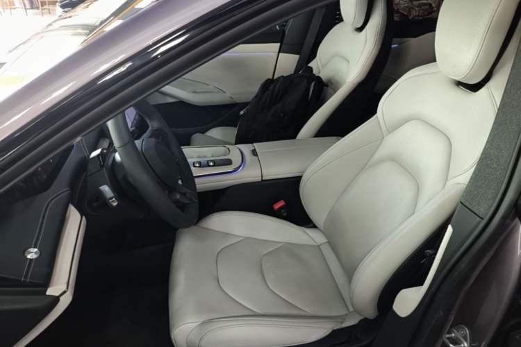Used Xiaomi Auto SU7 2024 Rear-Drive Long-Range Intelligent Driving Version Left Front Seat
