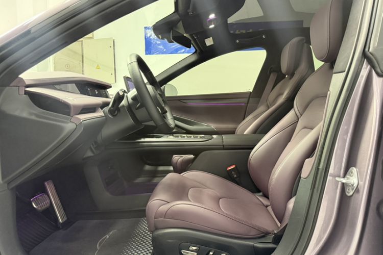 Used Xiaomi Auto SU7 2024 Four-Wheel Drive Ultra-Long Range Advanced Intelligent Driving Max Edition Left Front Seat
