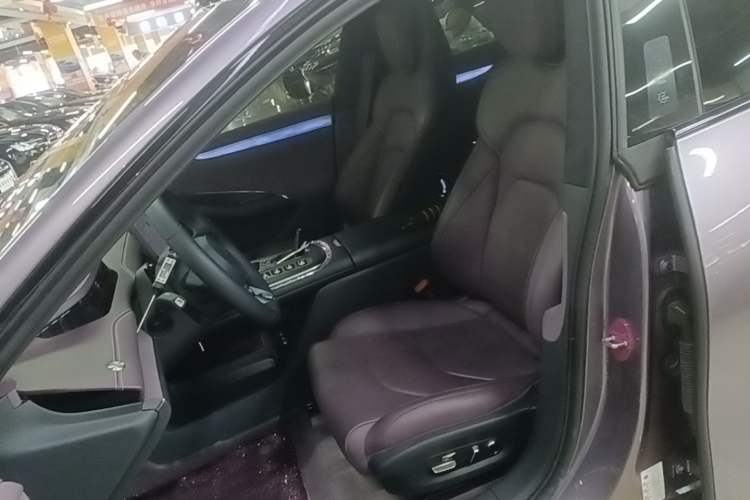 Used Xiaomi Auto SU7 2024 Four-Wheel Drive Ultra-Long Range Advanced Intelligent Driving Max Edition Left Front Seat