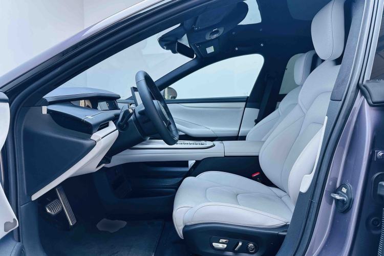 Used Xiaomi Auto SU7 2024 Four-Wheel Drive Ultra-Long Range Advanced Intelligent Driving Max Edition Left Front Seat