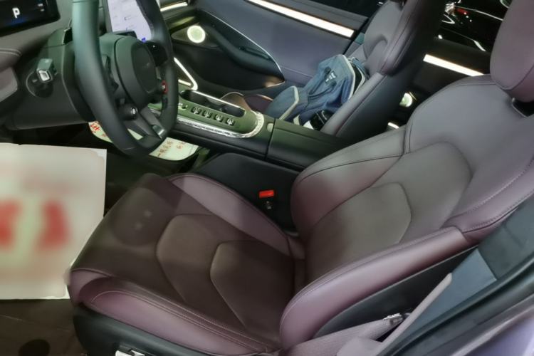 Used Xiaomi Auto SU7 2024 Four-Wheel Drive Ultra-Long Range Advanced Intelligent Driving Max Edition Left Front Seat