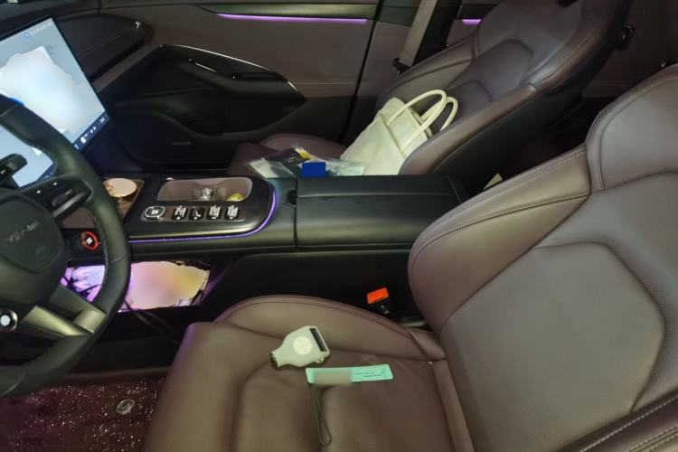 Used Xiaomi Auto SU7 2024 Rear-Drive Ultra-Long Range Advanced Pro-Level Intelligent Driving Version Left Front Seat