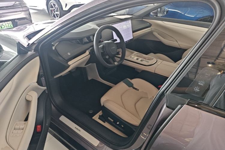 Used Xiaomi Auto SU7 2024 Rear-Drive Ultra-Long Range Advanced Pro-Level Intelligent Driving Version Left Front Seat