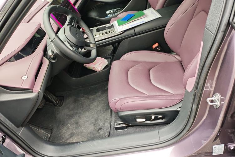 Used Xiaomi Auto SU7 2024 Rear-Drive Ultra-Long Range Advanced Pro-Level Intelligent Driving Version Left Front Seat