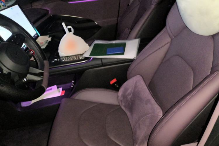 Used Xiaomi Auto SU7 2024 Four-Wheel Drive Ultra-Long Range Advanced Intelligent Driving Max Edition Left Front Seat