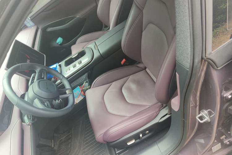 Used Xiaomi Auto SU7 2024 Rear-Drive Long-Range Intelligent Driving Version Left Front Seat