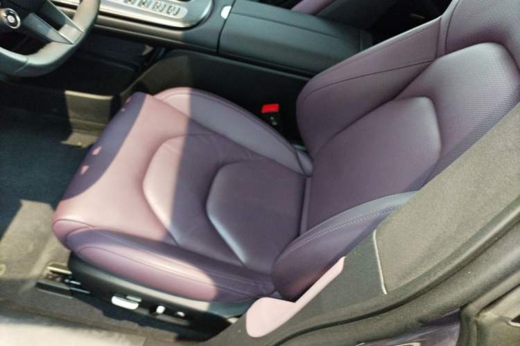 Used Xiaomi Auto SU7 2024 Four-Wheel Drive Ultra-Long Range Advanced Intelligent Driving Max Edition Left Front Seat