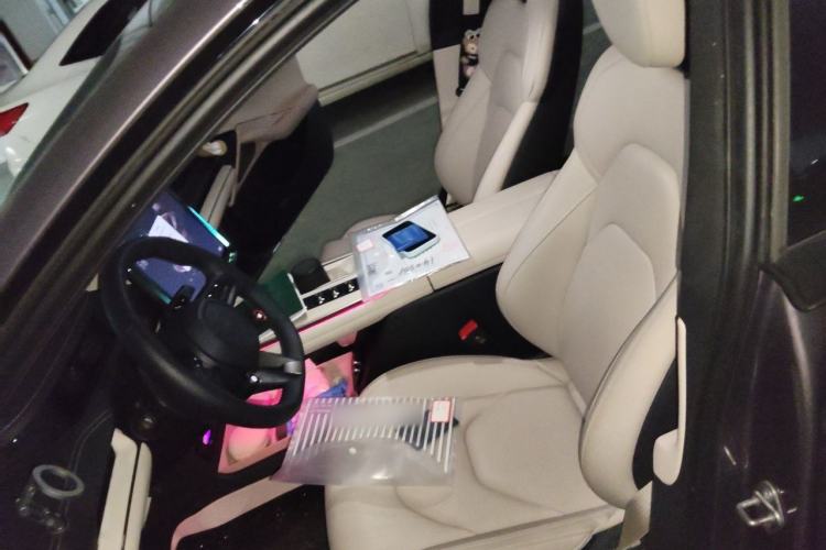 Used Xiaomi Auto SU7 2024 Four-Wheel Drive Ultra-Long Range Advanced Intelligent Driving Max Edition Left Front Seat