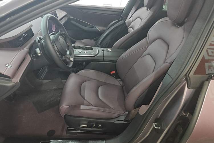 Used Xiaomi Auto SU7 2024 Rear-Drive Long-Range Intelligent Driving Version Left Front Seat