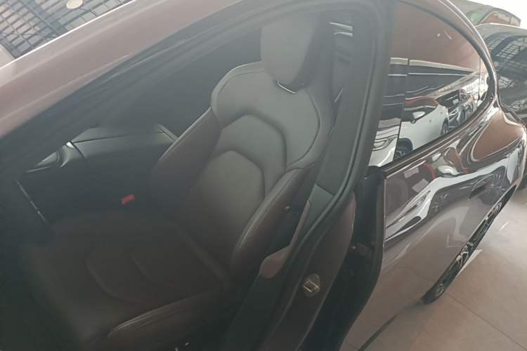 Used Xiaomi Auto SU7 2024 Four-Wheel Drive Ultra-Long Range Advanced Intelligent Driving Max Edition Left Front Seat