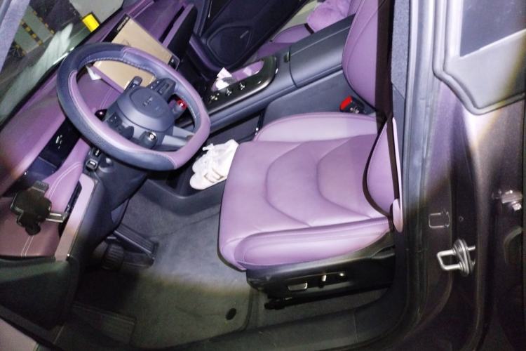 Used Xiaomi Auto SU7 2024 Rear-Drive Ultra-Long Range Advanced Pro-Level Intelligent Driving Version Left Front Seat