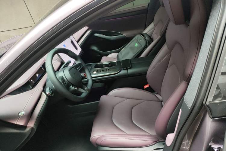 Used Xiaomi Auto SU7 2024 Rear-Drive Long-Range Intelligent Driving Version Left Front Seat