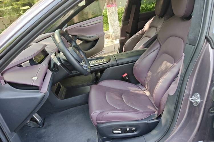 Used Xiaomi Auto SU7 2024 Four-Wheel Drive Ultra-Long Range Advanced Intelligent Driving Max Edition Left Front Seat