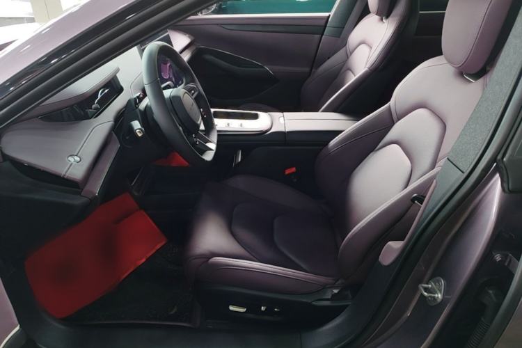 Used Xiaomi Auto SU7 2024 Rear-Drive Long-Range Intelligent Driving Version Left Front Seat