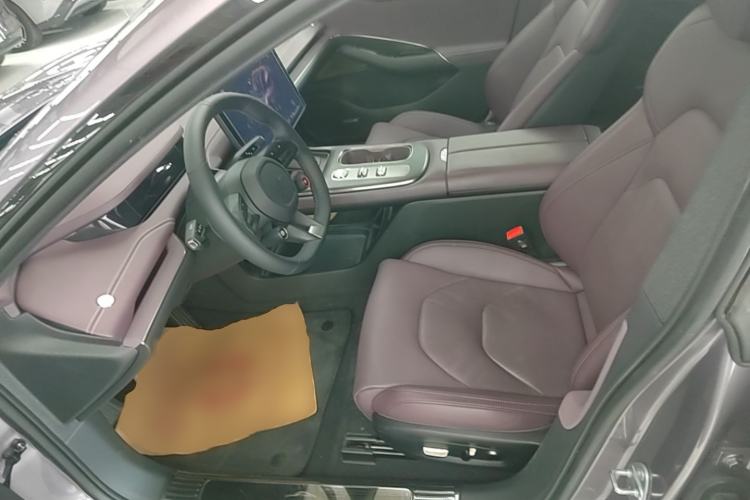 Used Xiaomi Auto SU7 2024 Rear-Drive Long-Range Intelligent Driving Version Left Front Seat