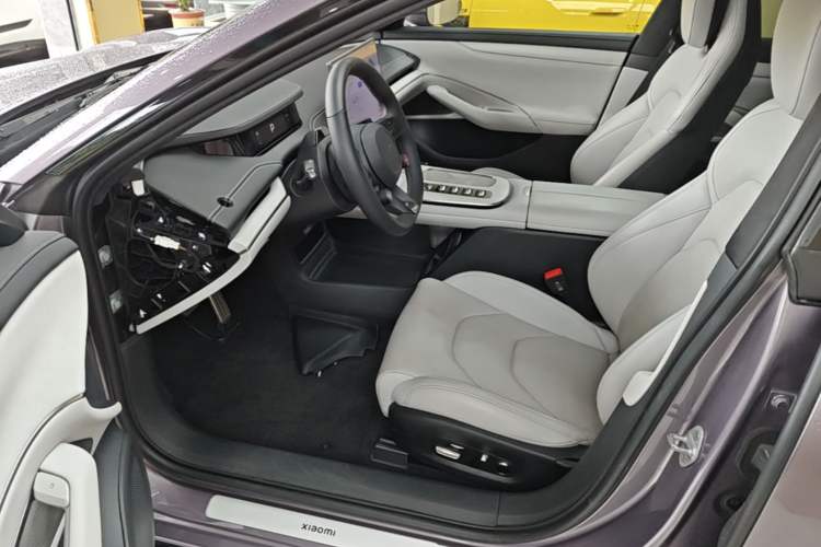 Used Xiaomi Auto SU7 2024 Four-Wheel Drive Ultra-Long Range Advanced Intelligent Driving Max Edition Left Front Seat