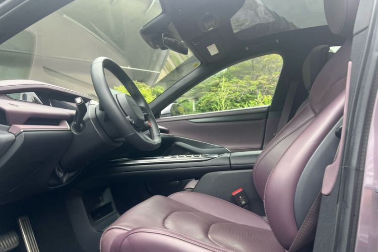 Used Xiaomi Auto SU7 2024 Four-Wheel Drive Ultra-Long Range Advanced Intelligent Driving Max Edition Left Front Seat