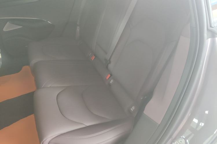 Used Xiaomi Auto SU7 2024 Rear-Drive Long-Range Intelligent Driving Version Left Rear Seat