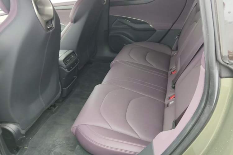 Used Xiaomi Auto SU7 2024 Rear-Drive Long-Range Intelligent Driving Version Left Rear Seat