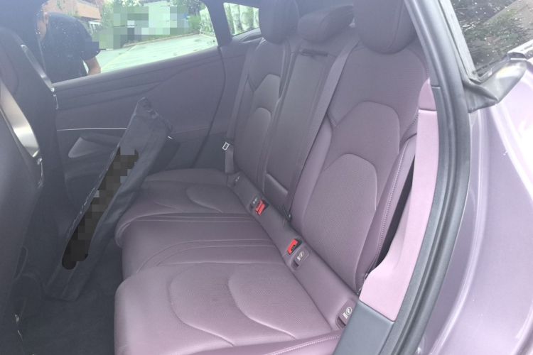 Used Xiaomi Auto SU7 2024 Four-Wheel Drive Ultra-Long Range Advanced Intelligent Driving Max Edition Left Rear Seat