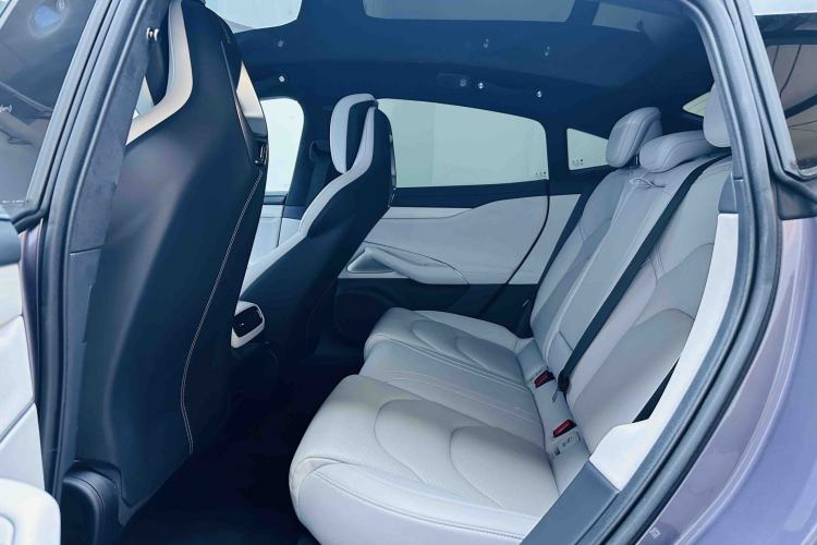 Used Xiaomi Auto SU7 2024 Four-Wheel Drive Ultra-Long Range Advanced Intelligent Driving Max Edition Left Rear Seat