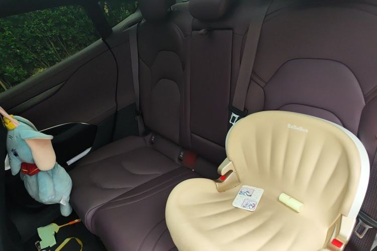 Used Xiaomi Auto SU7 2024 Four-Wheel Drive Ultra-Long Range Advanced Intelligent Driving Max Edition Left Rear Seat