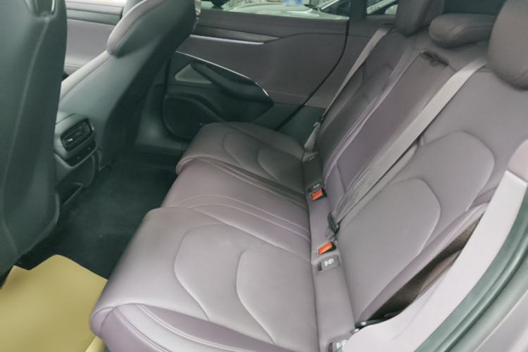 Used Xiaomi Auto SU7 2024 Rear-Drive Long-Range Intelligent Driving Version Left Rear Seat