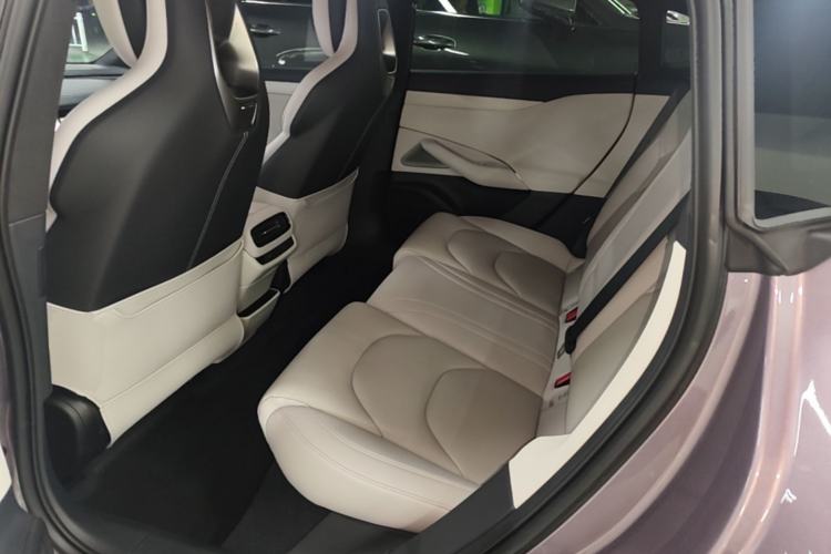 Used Xiaomi Auto SU7 2024 Four-Wheel Drive Ultra-Long Range Advanced Intelligent Driving Max Edition Left Rear Seat