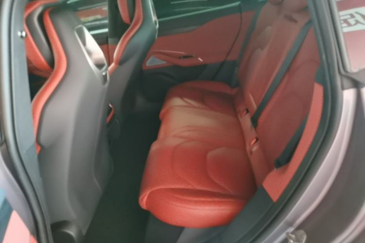 Used Xiaomi Auto SU7 2024 Four-Wheel Drive Ultra-Long Range Advanced Intelligent Driving Max Edition Left Rear Seat