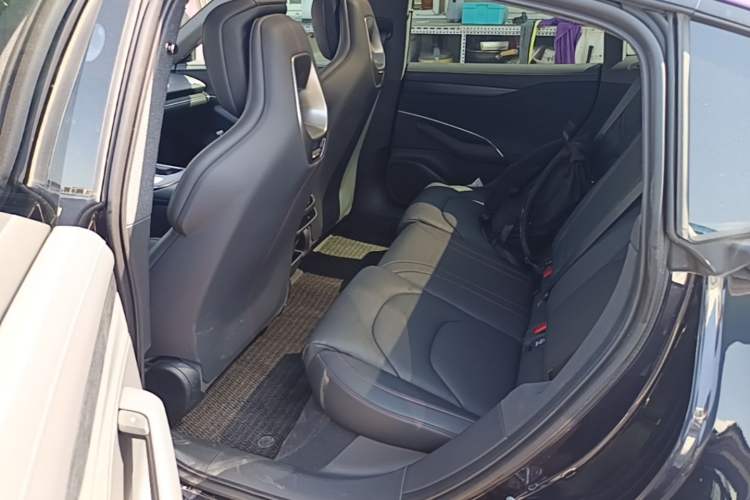 Used Xiaomi Auto SU7 2024 Rear-Drive Long-Range Intelligent Driving Version Left Rear Seat