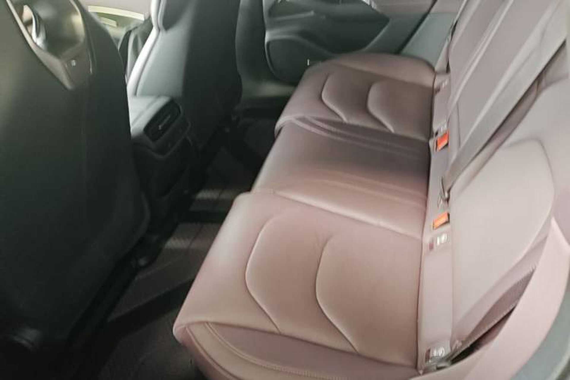 Used Xiaomi Auto SU7 2024 Four-Wheel Drive Ultra-Long Range Advanced Intelligent Driving Max Edition Left Rear Seat
