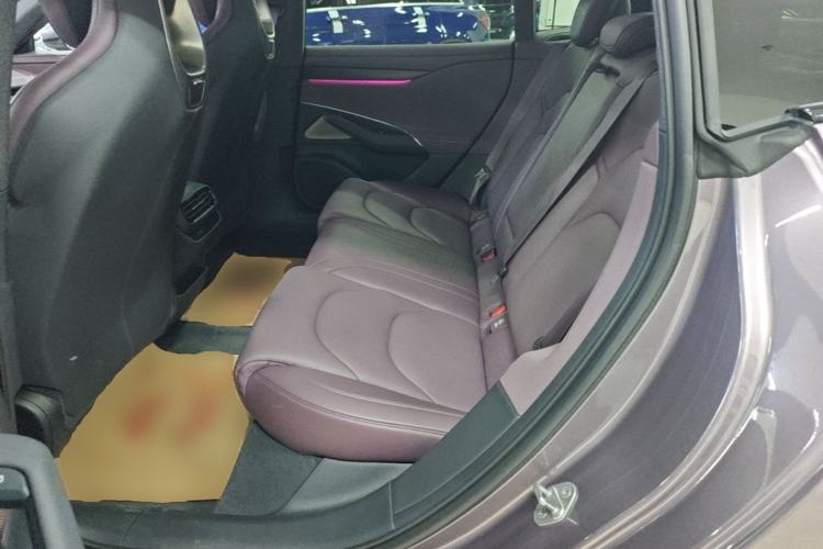 Used Xiaomi Auto SU7 2024 Rear-Drive Long-Range Intelligent Driving Version Left Rear Seat