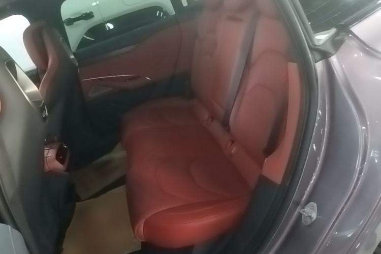 Used Xiaomi Auto SU7 2024 Four-Wheel Drive Ultra-Long Range Advanced Intelligent Driving Max Edition Left Rear Seat