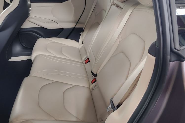 Used Xiaomi Auto SU7 2024 Rear-Drive Ultra-Long Range Advanced Pro-Level Intelligent Driving Version Left Rear Seat
