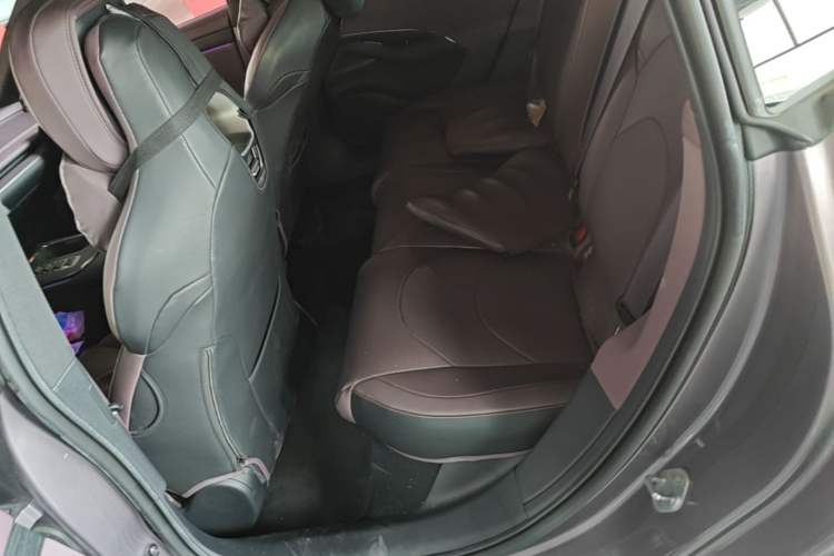 Used Xiaomi Auto SU7 2024 Four-Wheel Drive Ultra-Long Range Advanced Intelligent Driving Max Edition Left Rear Seat