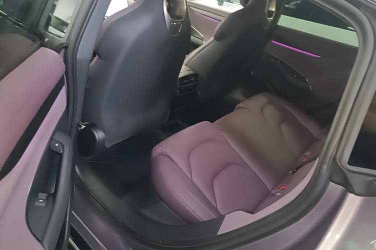 Used Xiaomi Auto SU7 2024 Rear-Drive Long-Range Intelligent Driving Version Left Rear Seat