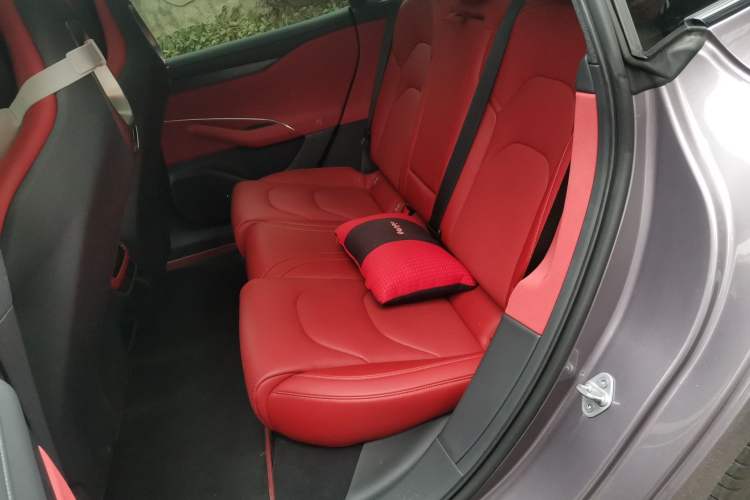 Used Xiaomi Auto SU7 2024 Rear-Drive Long-Range Intelligent Driving Version Left Rear Seat